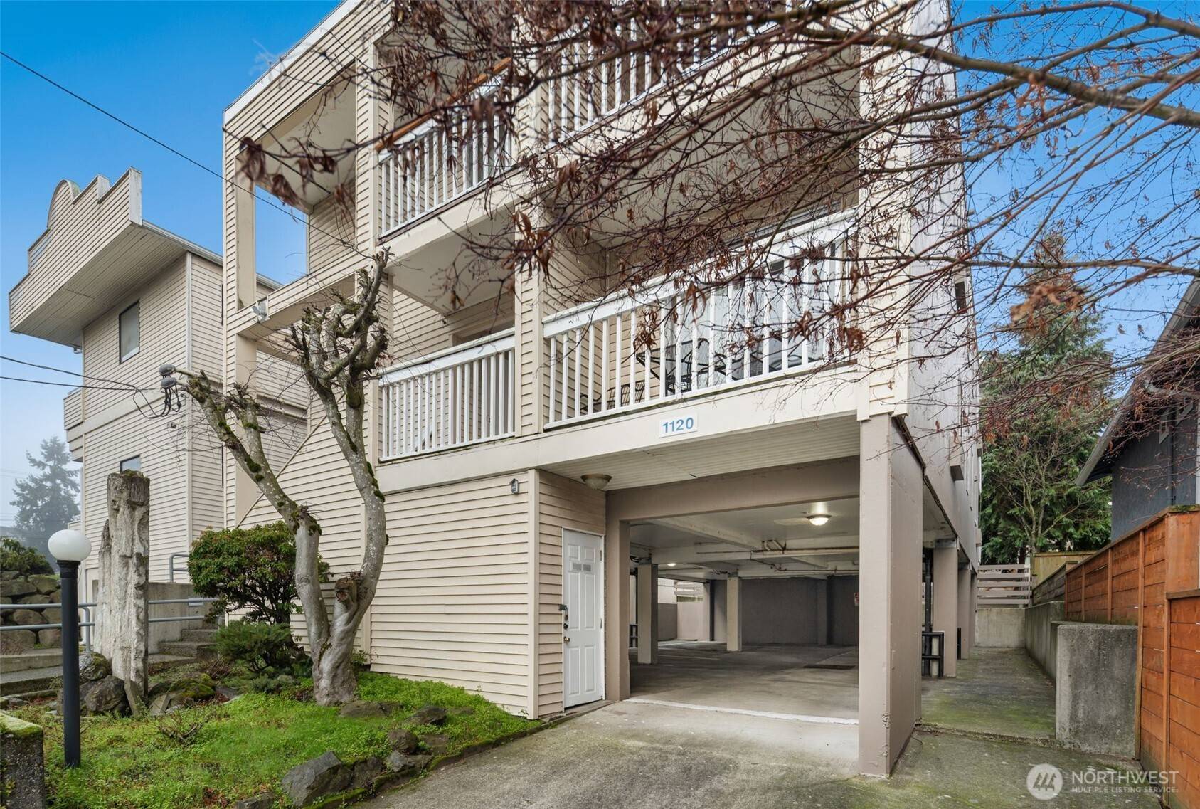 1120 N 91st ST, Seattle, WA 98103
