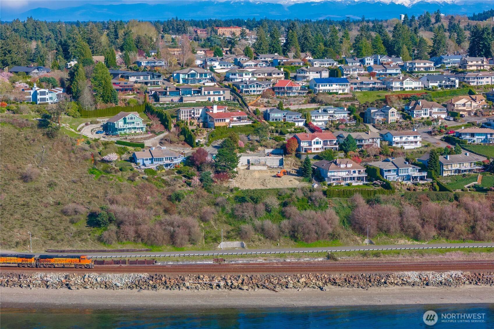 38 Puget DR, Steilacoom, WA 98388