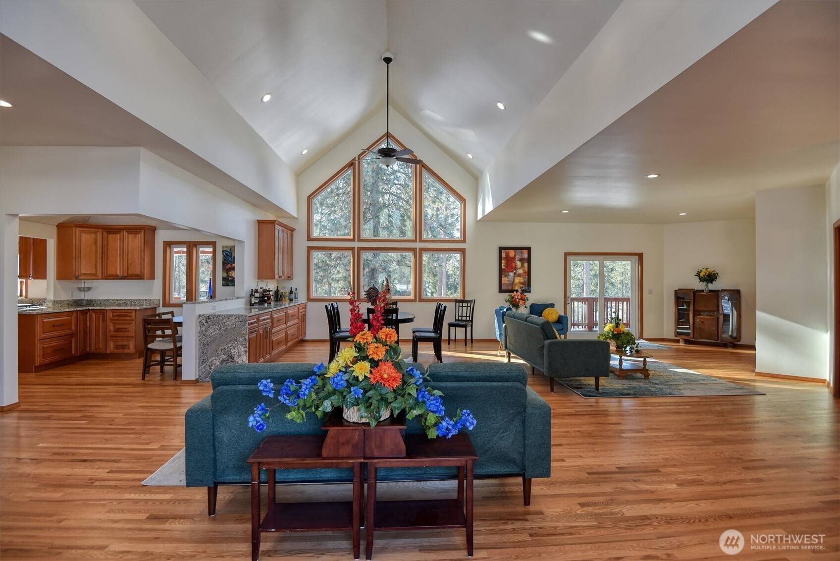12912 E Gibbs RD, Mica, WA 99023