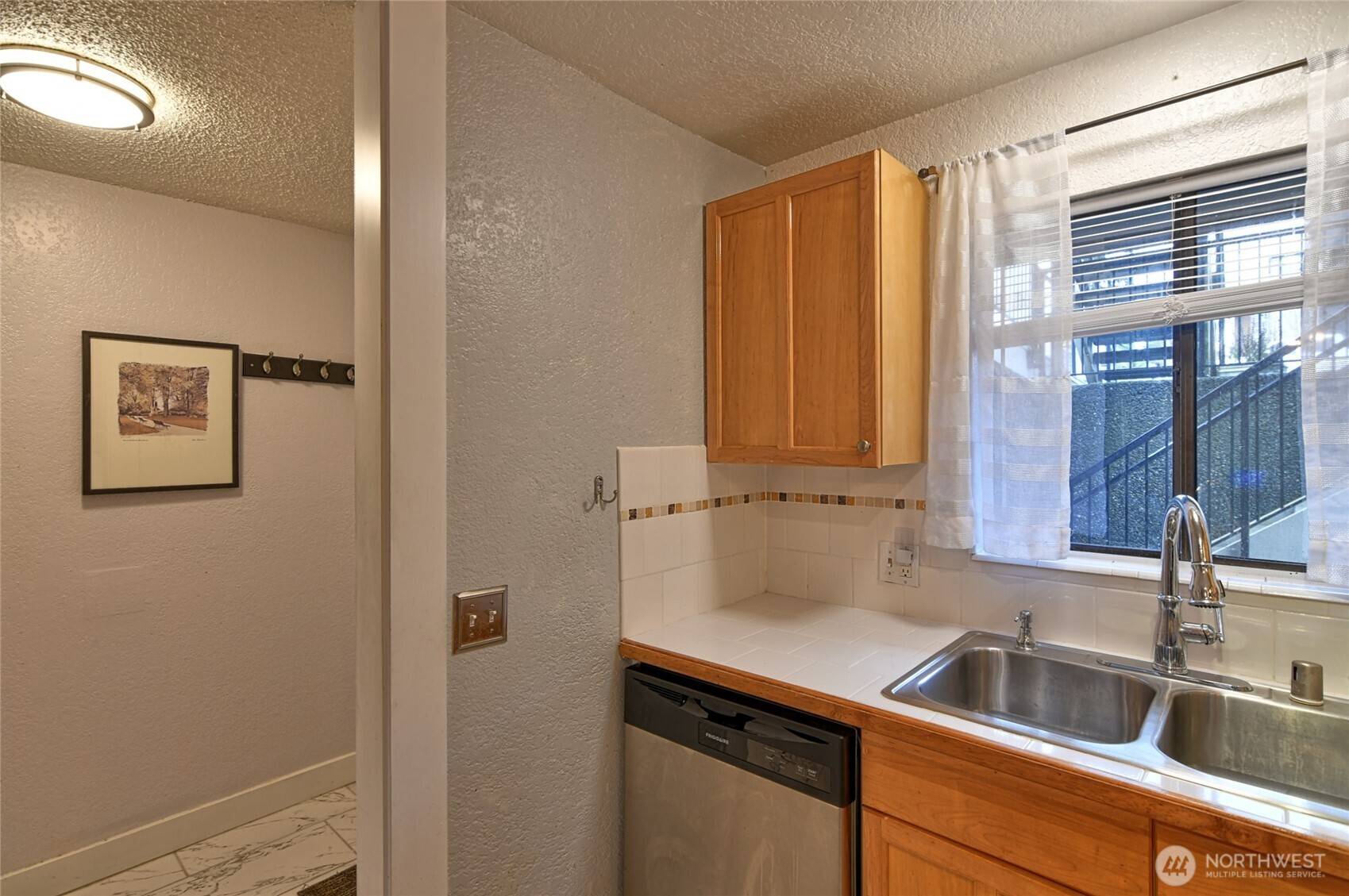 20131 61st PL W #D-104, Lynnwood, WA 98036