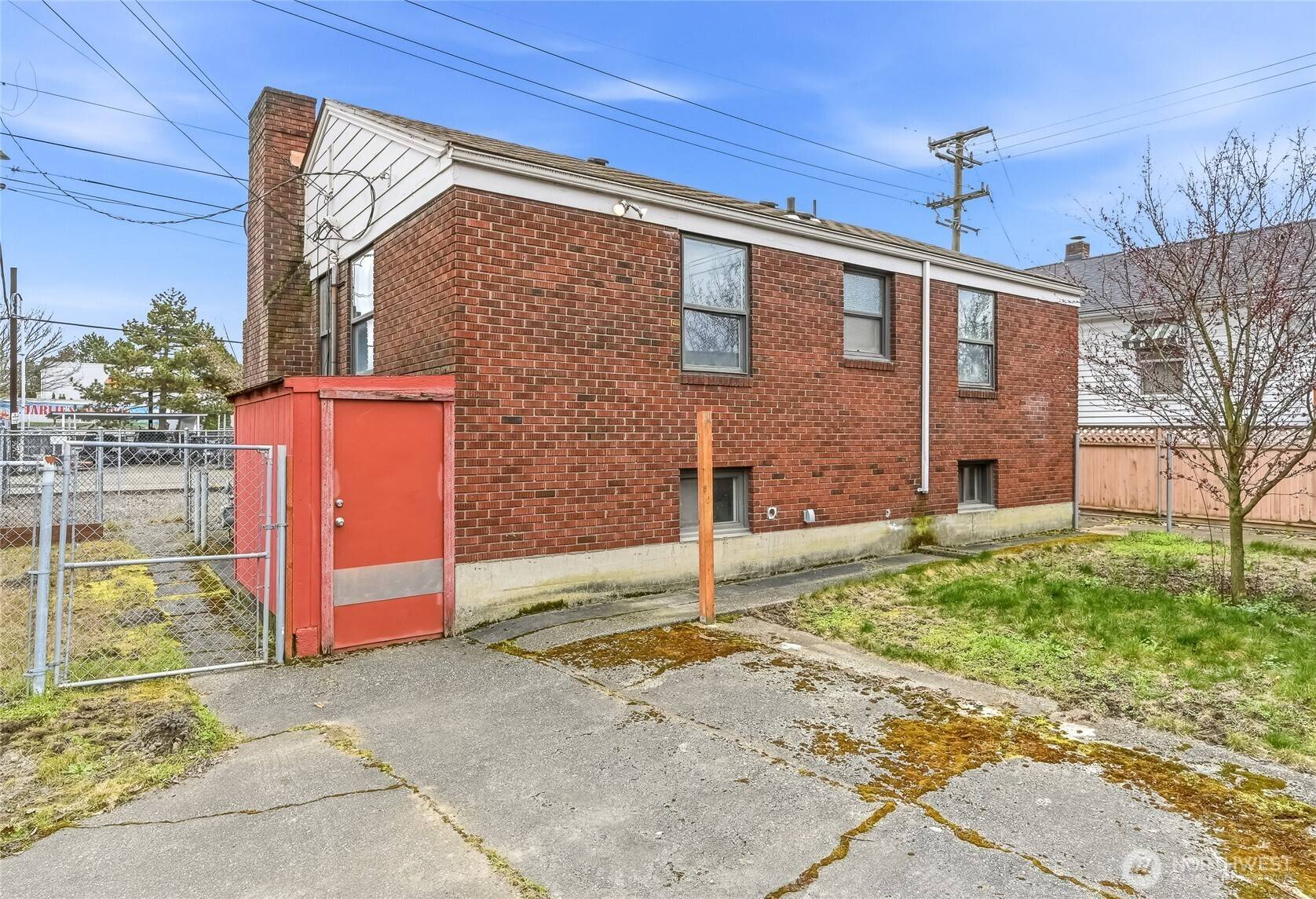 9017 14th AVE S, Seattle, WA 98108