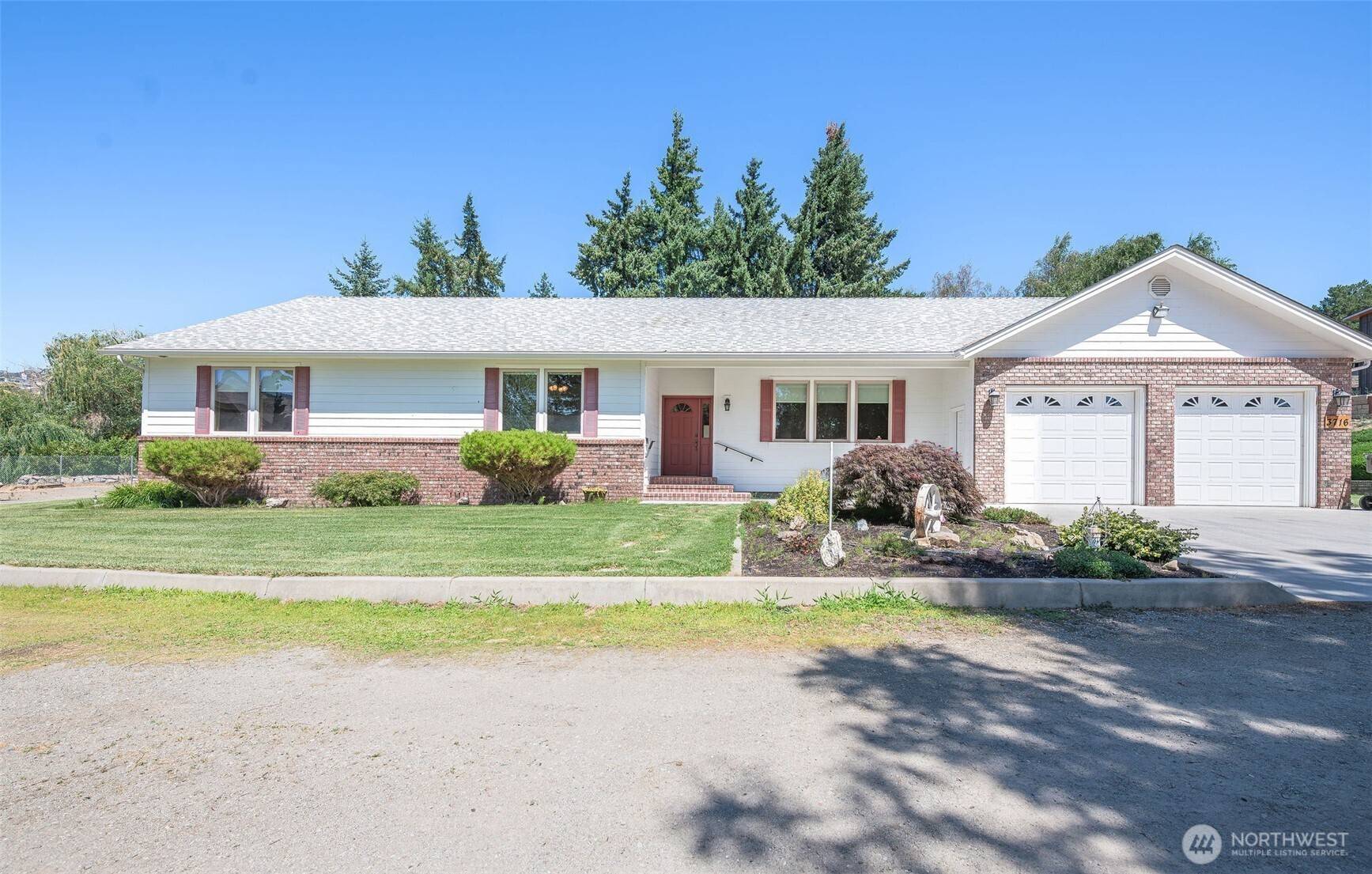 3716 Knowles RD, Wenatchee, WA 98801