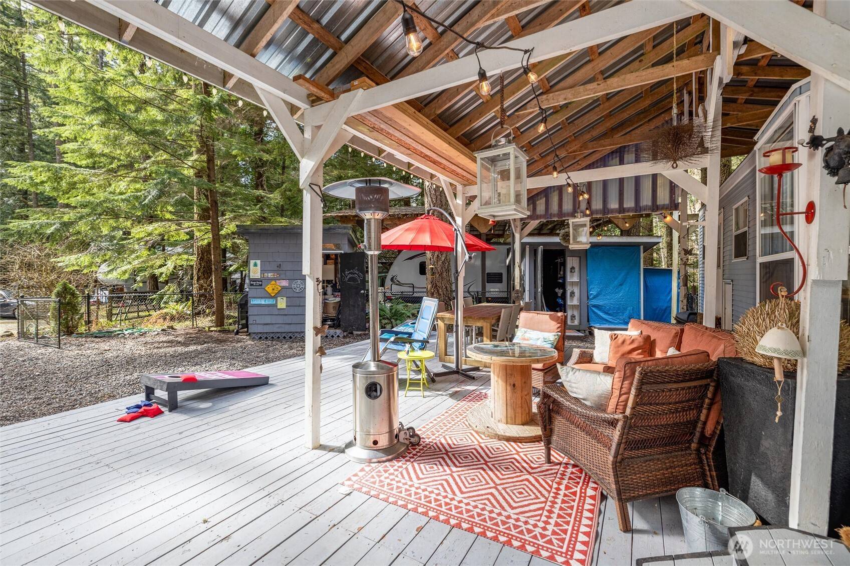 1075 Birch LN, Sumas, WA 98295