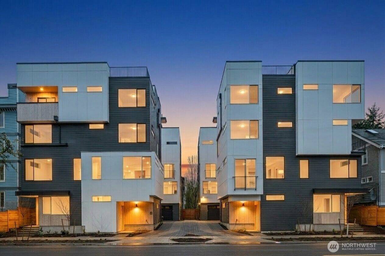 1125 A 10th AVE E, Seattle, WA 98102