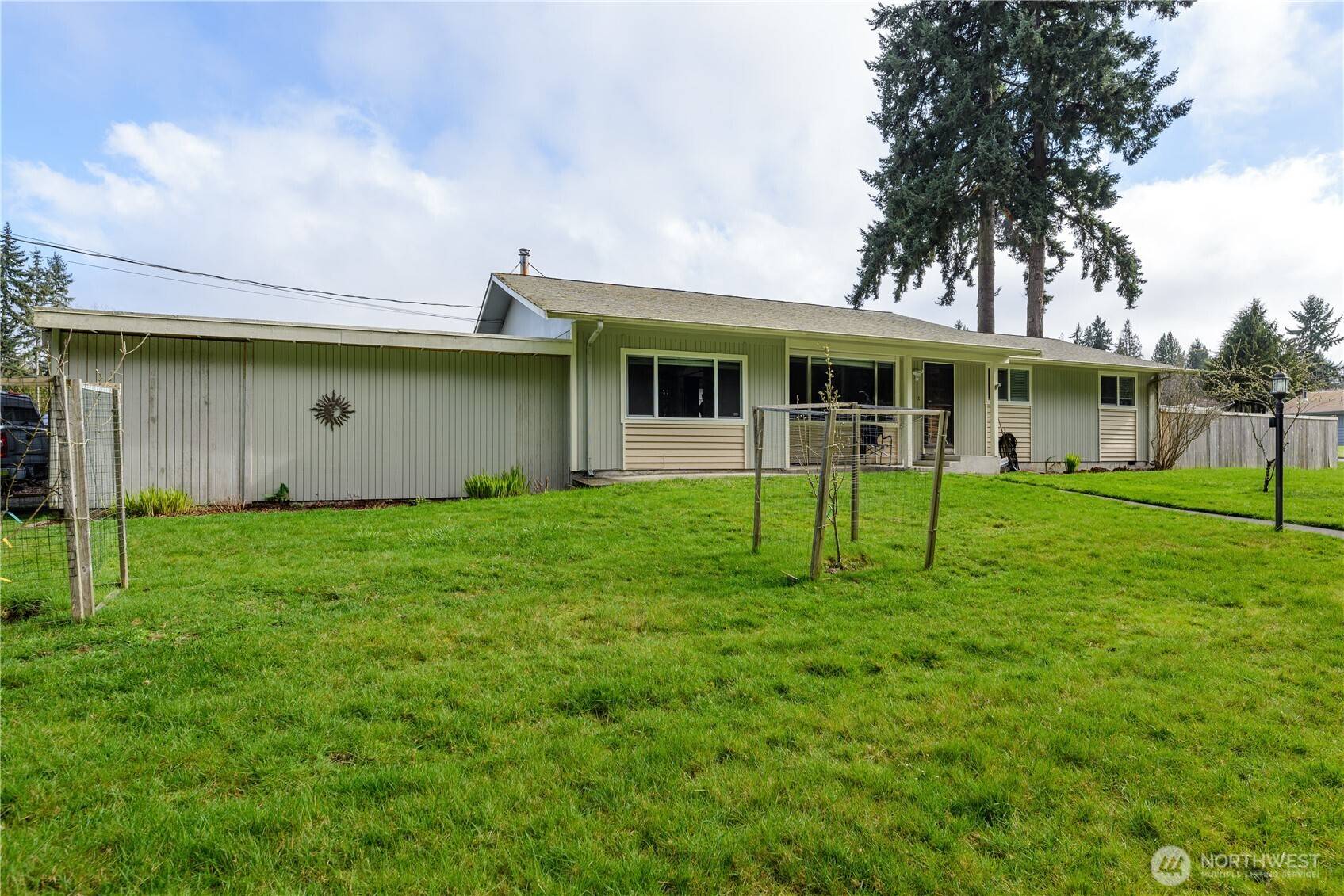 1717 S F ST, Port Angeles, WA 98363
