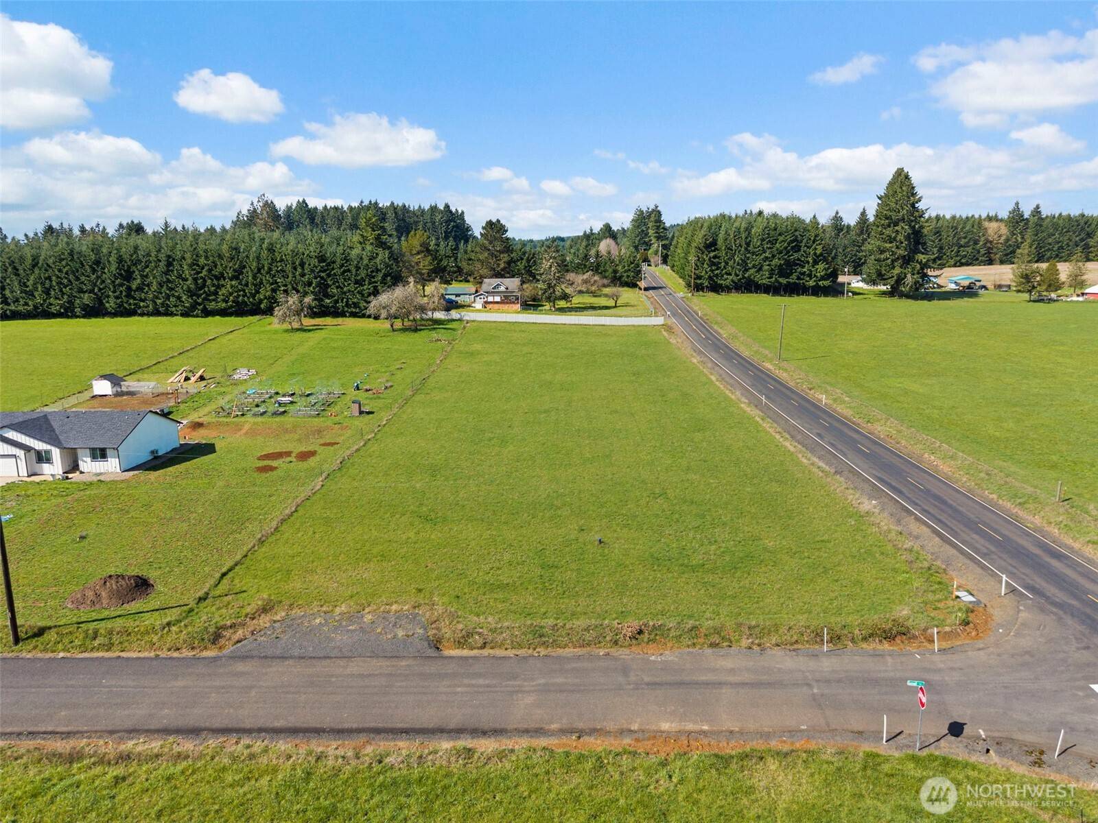 104 Gunnell RD, Winlock, WA 98596