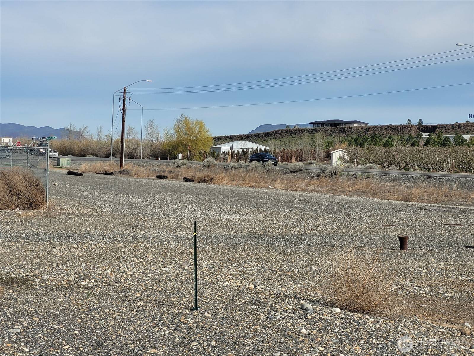 608 Poplar Way SW, Mattawa, WA 99349