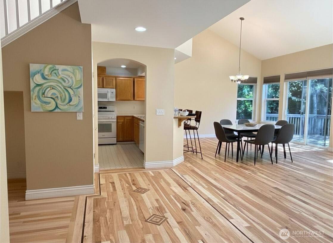 15 Leighbrook LN, Port Ludlow, WA 98365