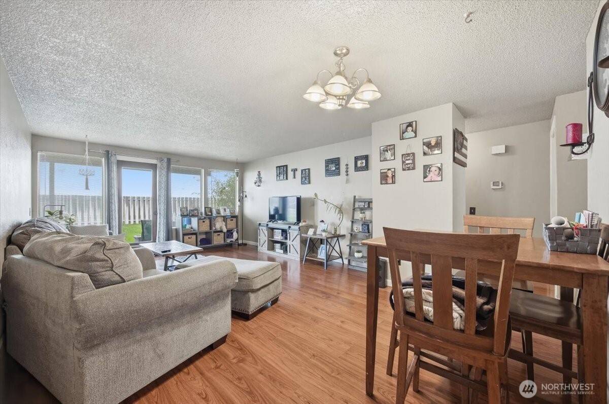 3506 W 1st Ave, Kennewick, WA 99336