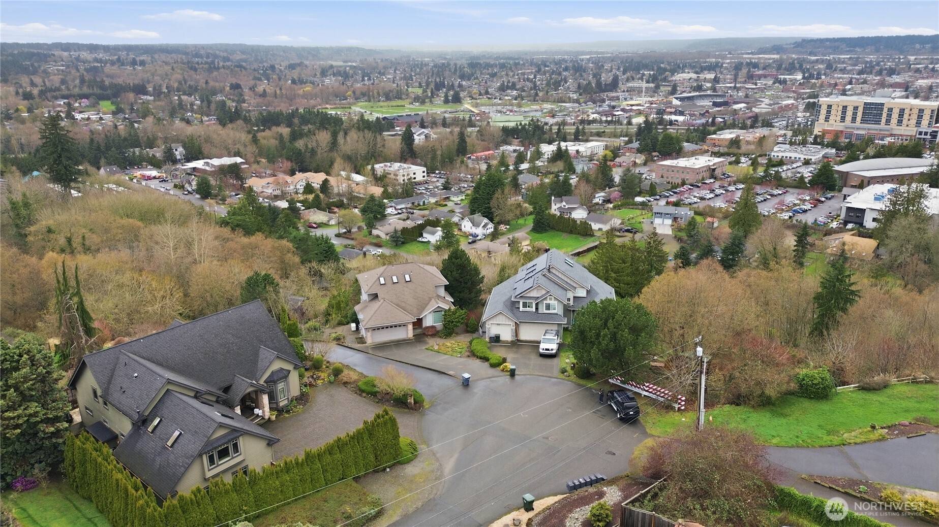 1924 5th ST SE, Puyallup, WA 98372