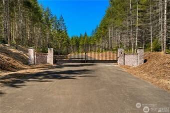 25 W Clear Lake DR, Shelton, WA 98584