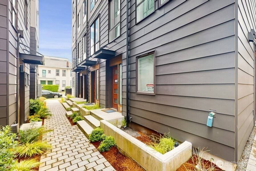 442 13th AVE, Seattle, WA 98122
