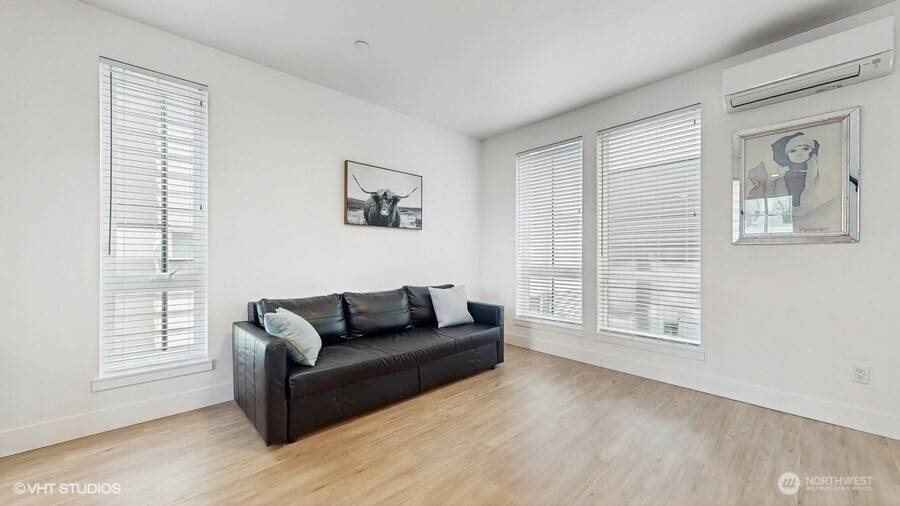 442 13th AVE, Seattle, WA 98122