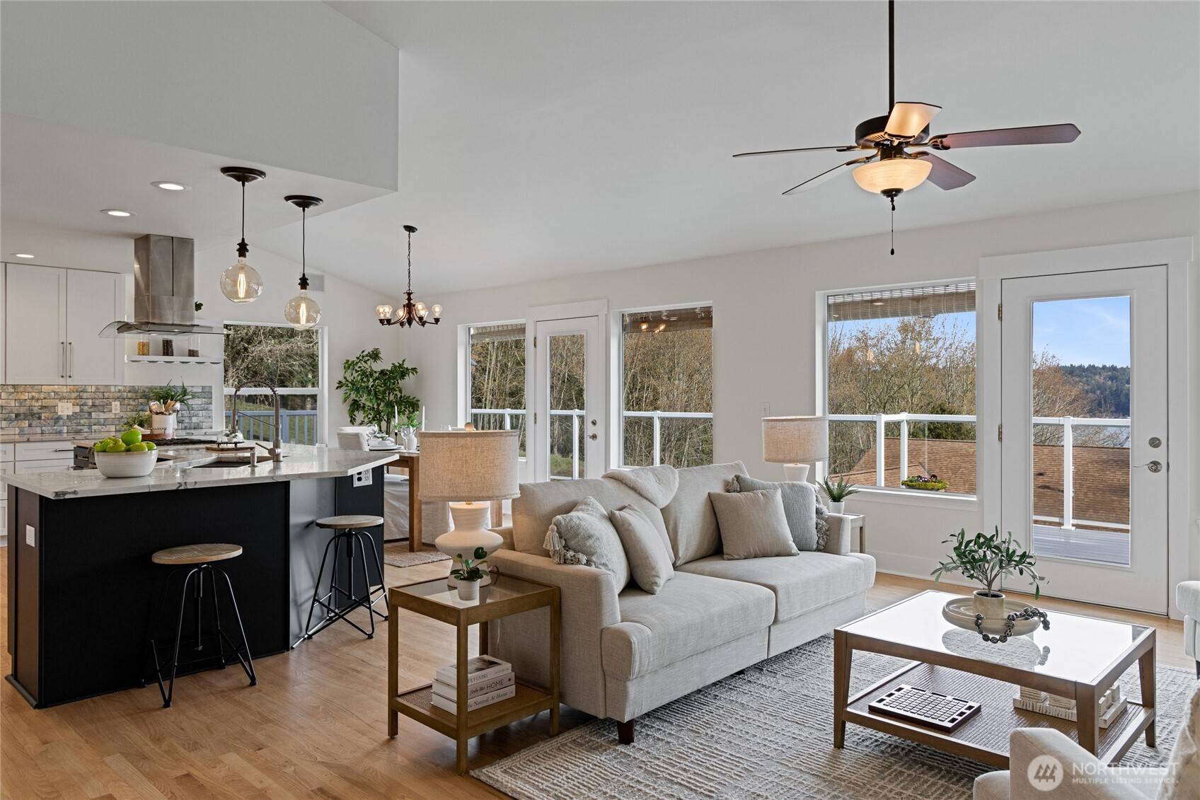 12421 6th AVE NW, Gig Harbor, WA 98332