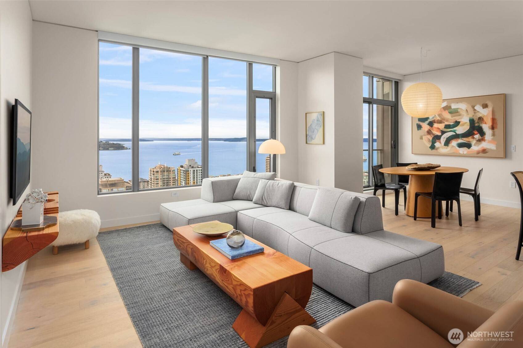 2510 6th AVE #3705, Seattle, WA 98121