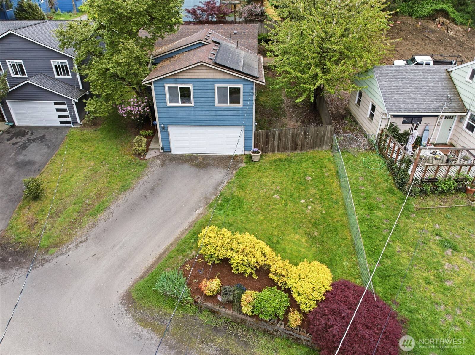 6352 24th AVE SW, Seattle, WA 98106