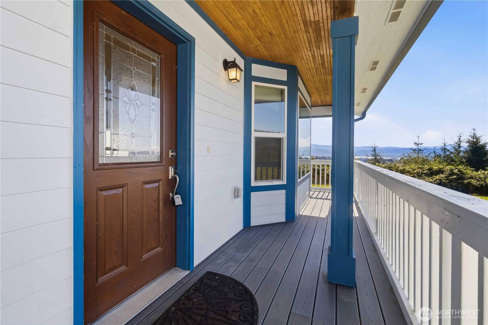 58 Alger Creek Heights RD, Cathlamet, WA 98612
