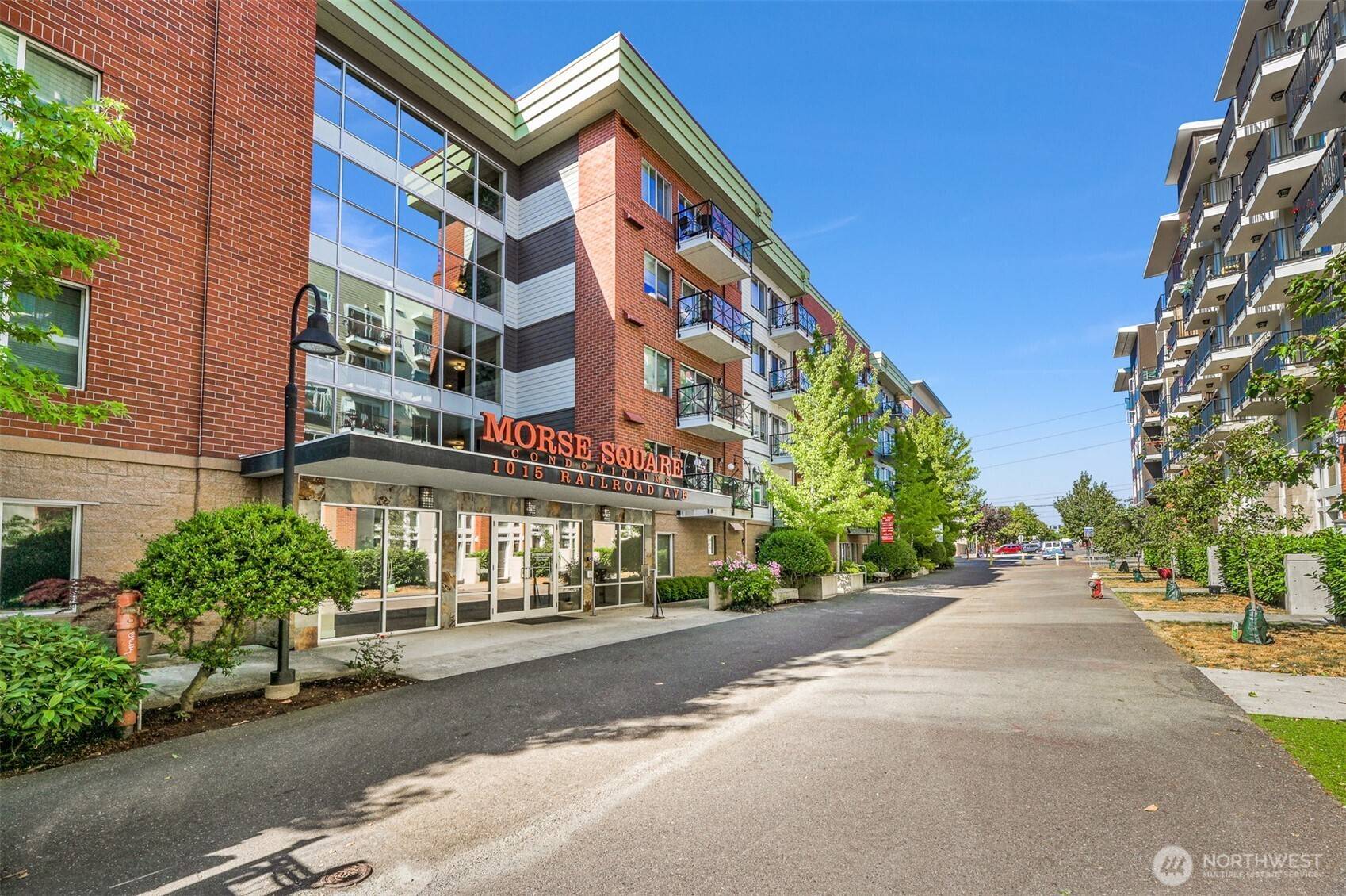 1015 Railroad AVE #512, Bellingham, WA 98225