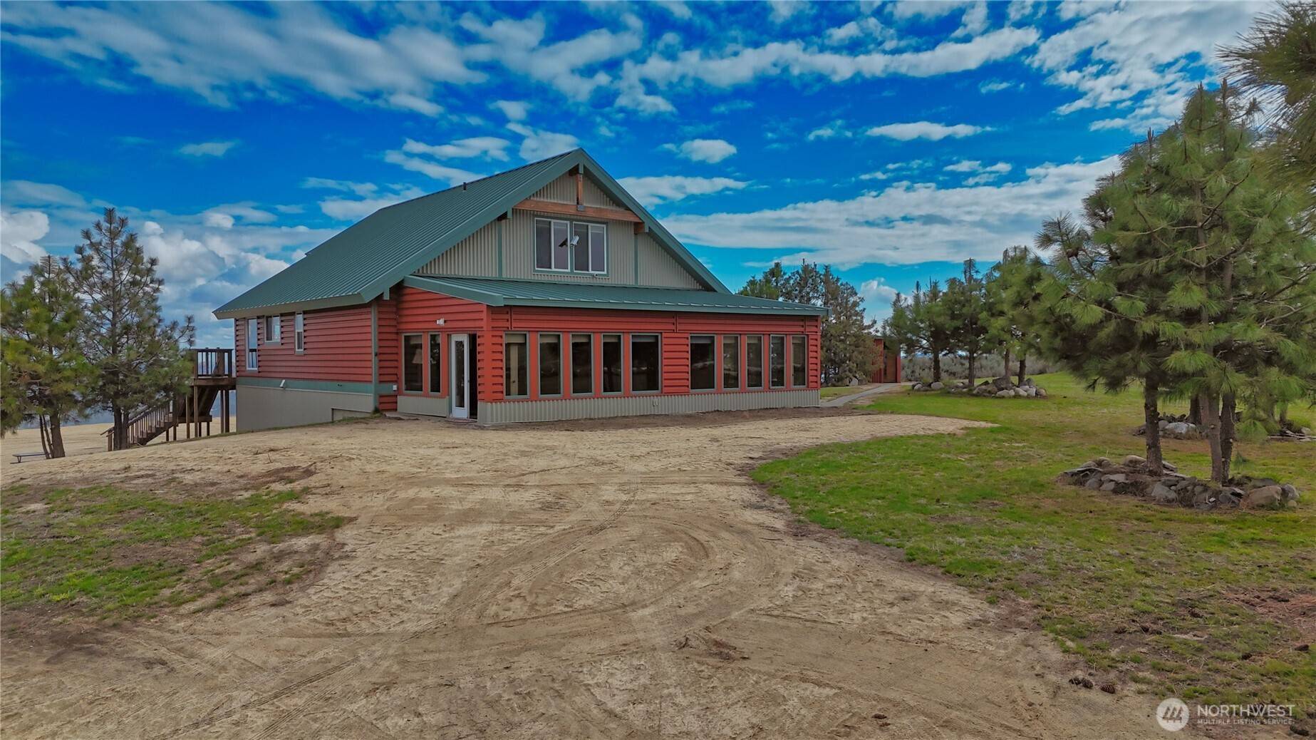 27 Scenic DR, Brewster, WA 98812