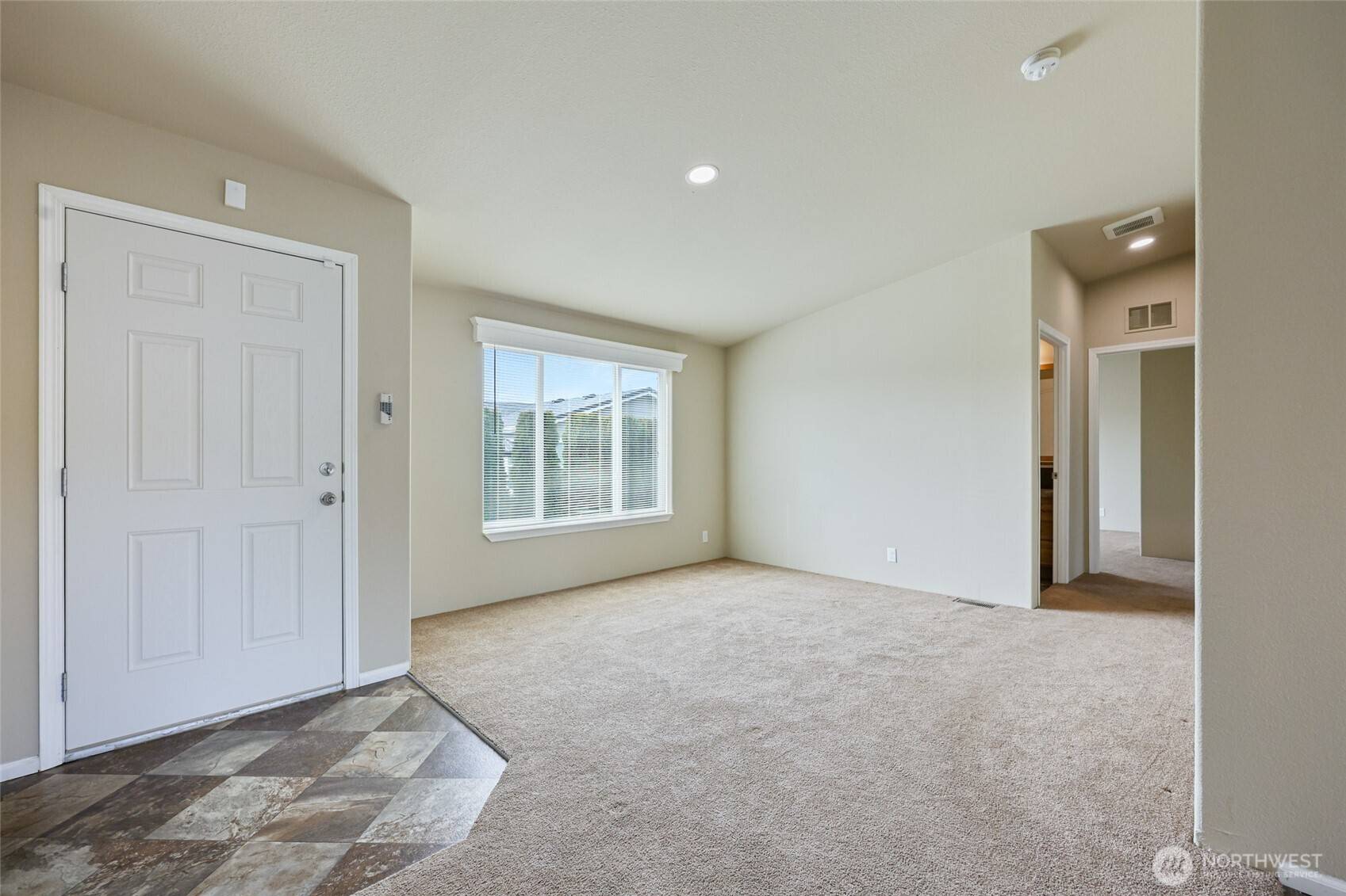3516 Meadowbrook LN SE, Lacey, WA 98503