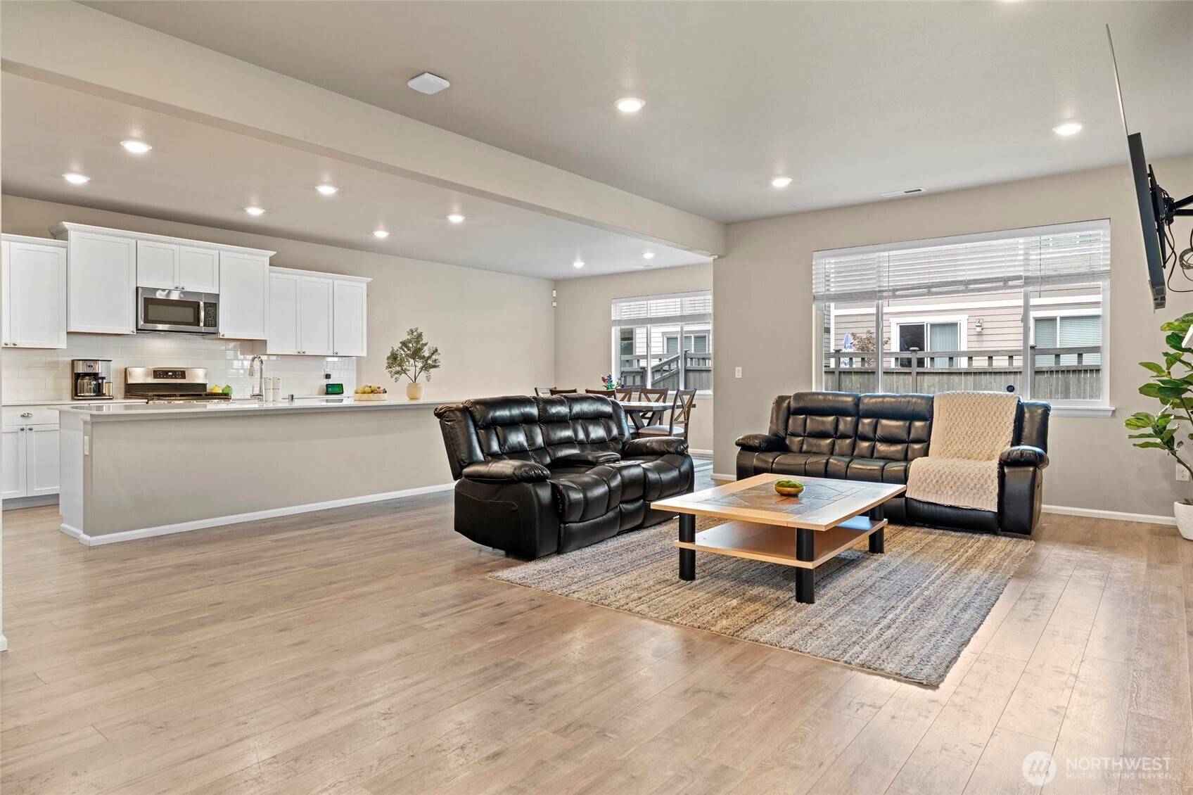 32803 Stuart AVE SE, Black Diamond, WA 98010
