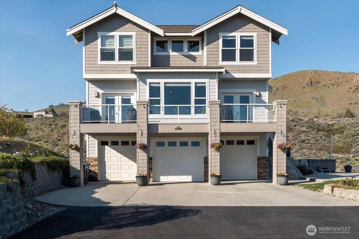 200 Crescent ST, Chelan, WA 98816