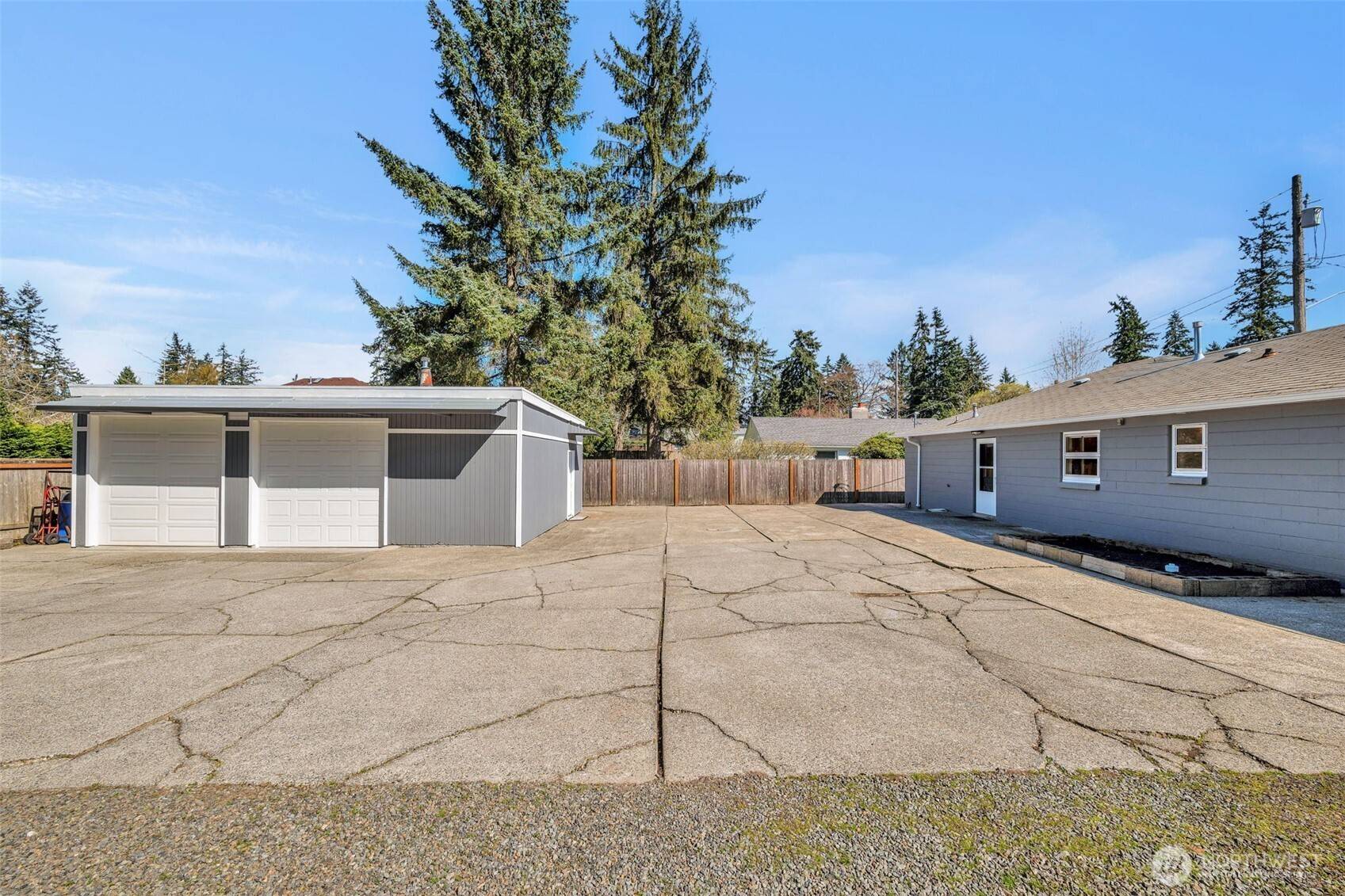 1314 N 188th ST, Shoreline, WA 98133