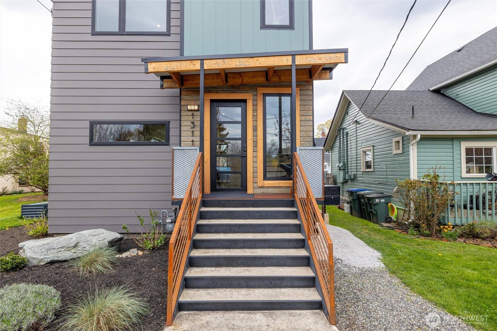 1311 Bancroft ST, Bellingham, WA 98225