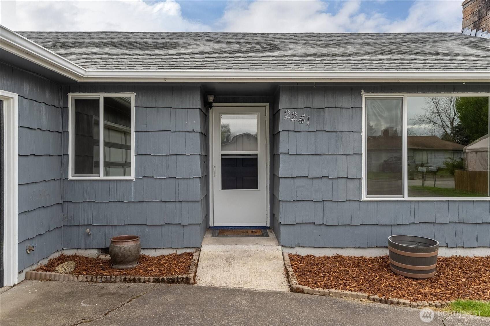 2241 Rose PL, Longview, WA 98632