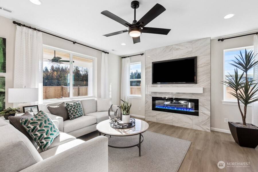 4655 85th AVE NE #25, Marysville, WA 98270