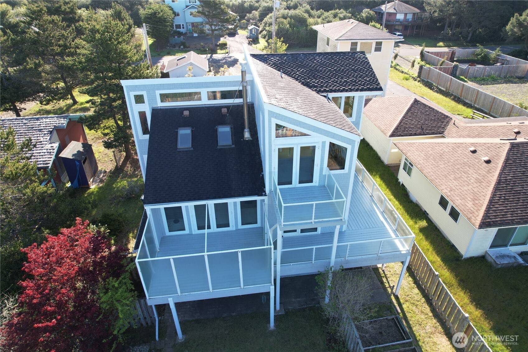 271 Sand Dune AVE NW, Ocean Shores, WA 98569