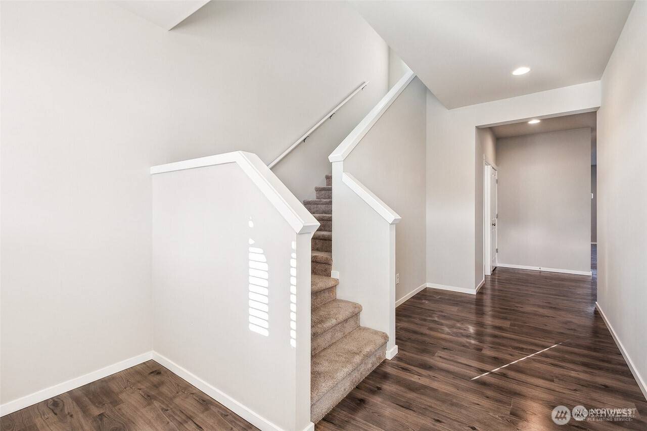 6930 Oleander Ave NE, Lacey, WA 98516