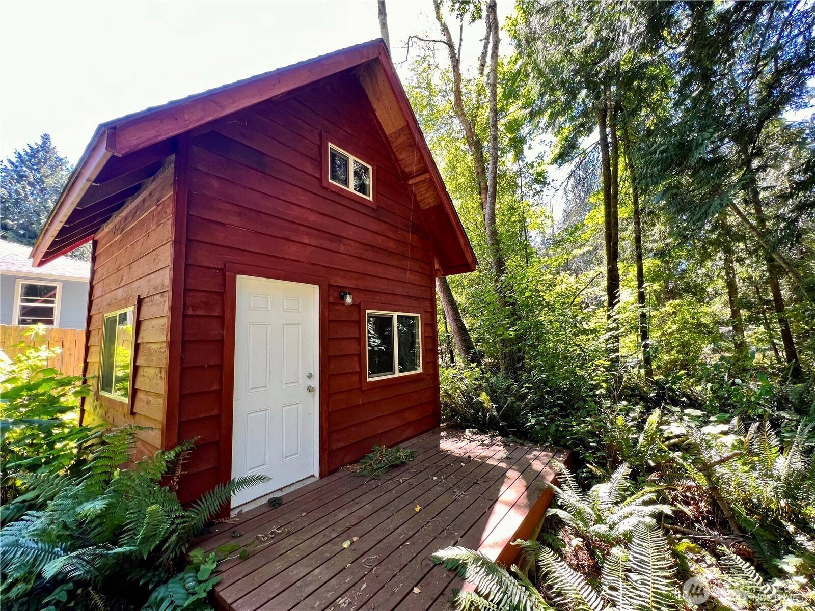 158 Tyee DR, Point Roberts, WA 98281