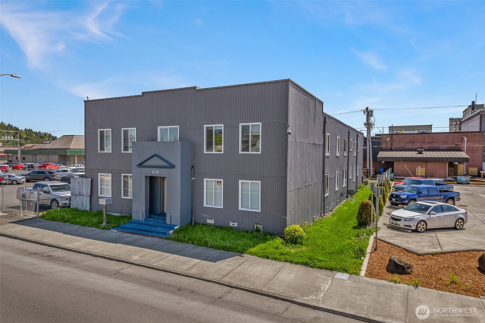 215 E 1st ST, Aberdeen, WA 98520