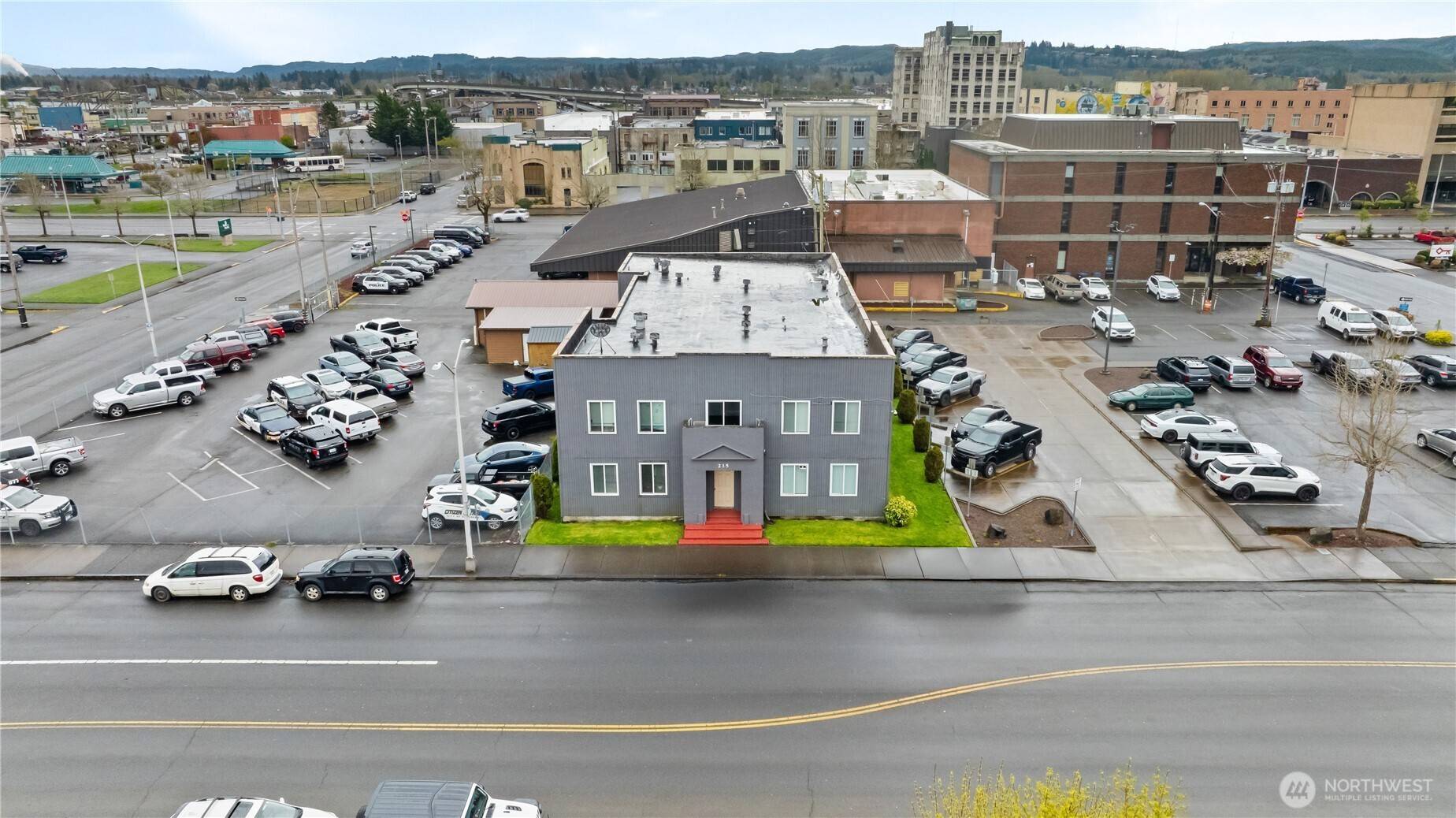 215 E 1st ST, Aberdeen, WA 98520