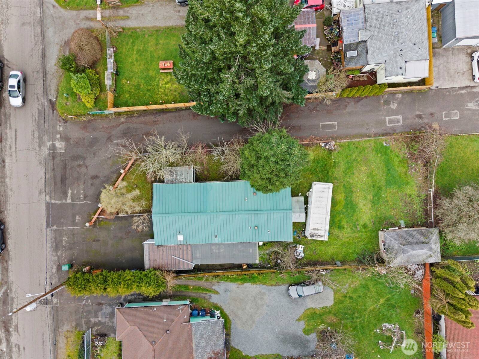 11040 14th AVE SW, Seattle, WA 98146