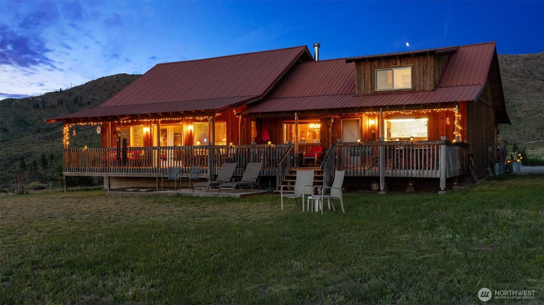 767 Bill Shaw RD, Pateros, WA 98846