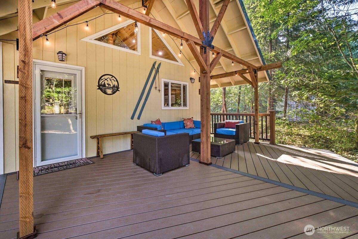 124 Aspen LN, Packwood, WA 98361