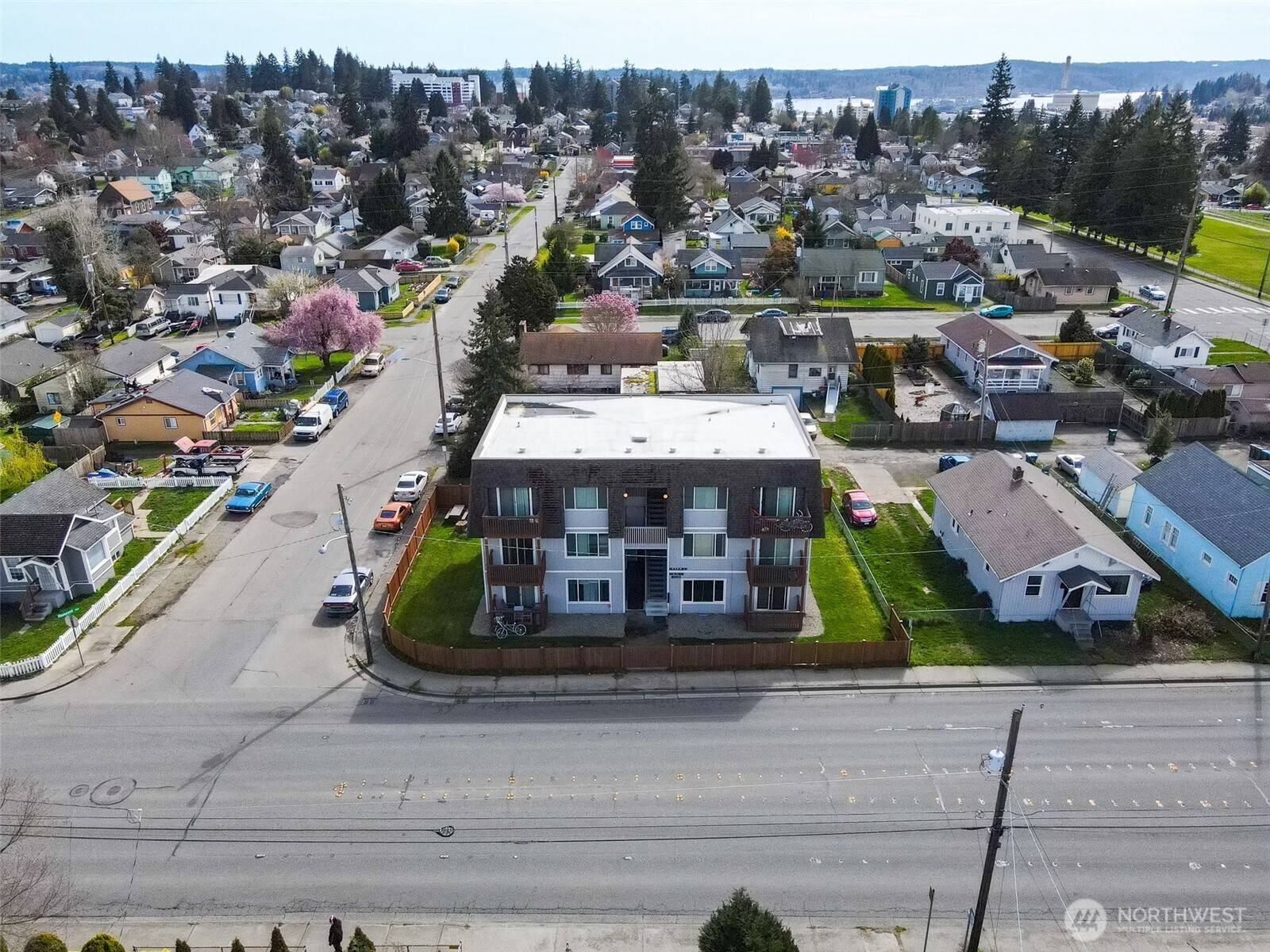 2001 11th ST, Bremerton, WA 98337