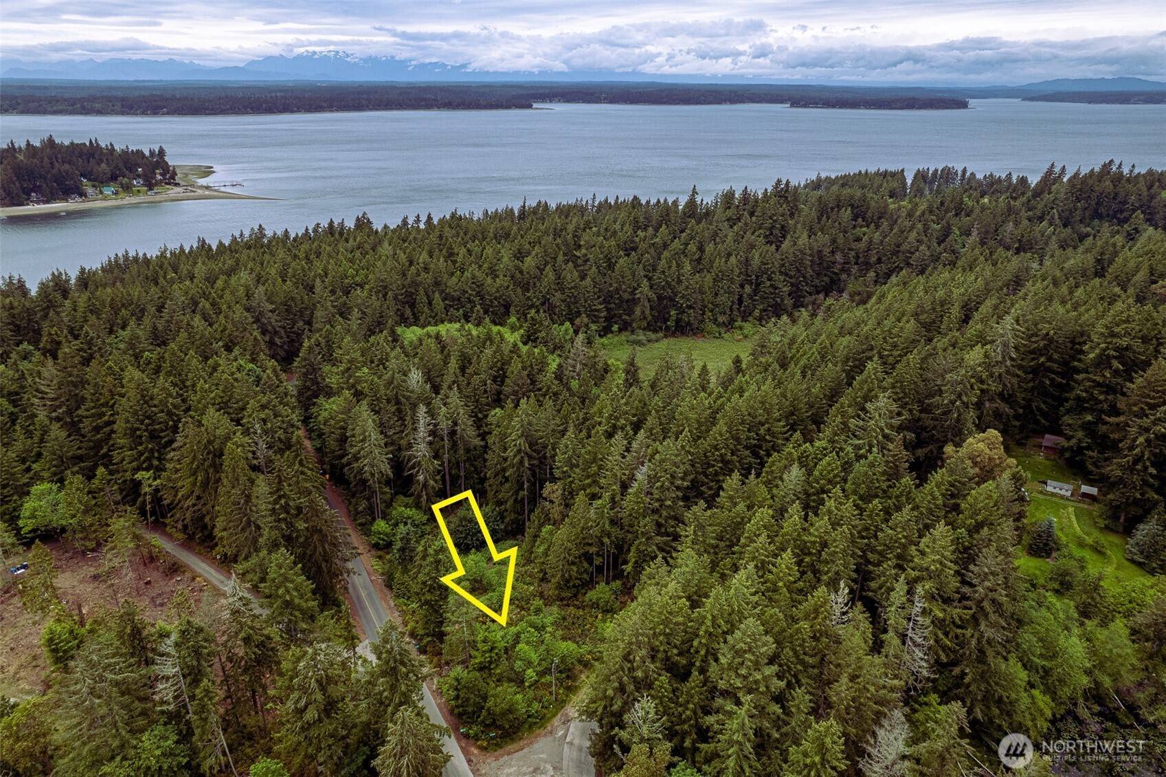 811 Herron RD NW, Lakebay, WA 98349