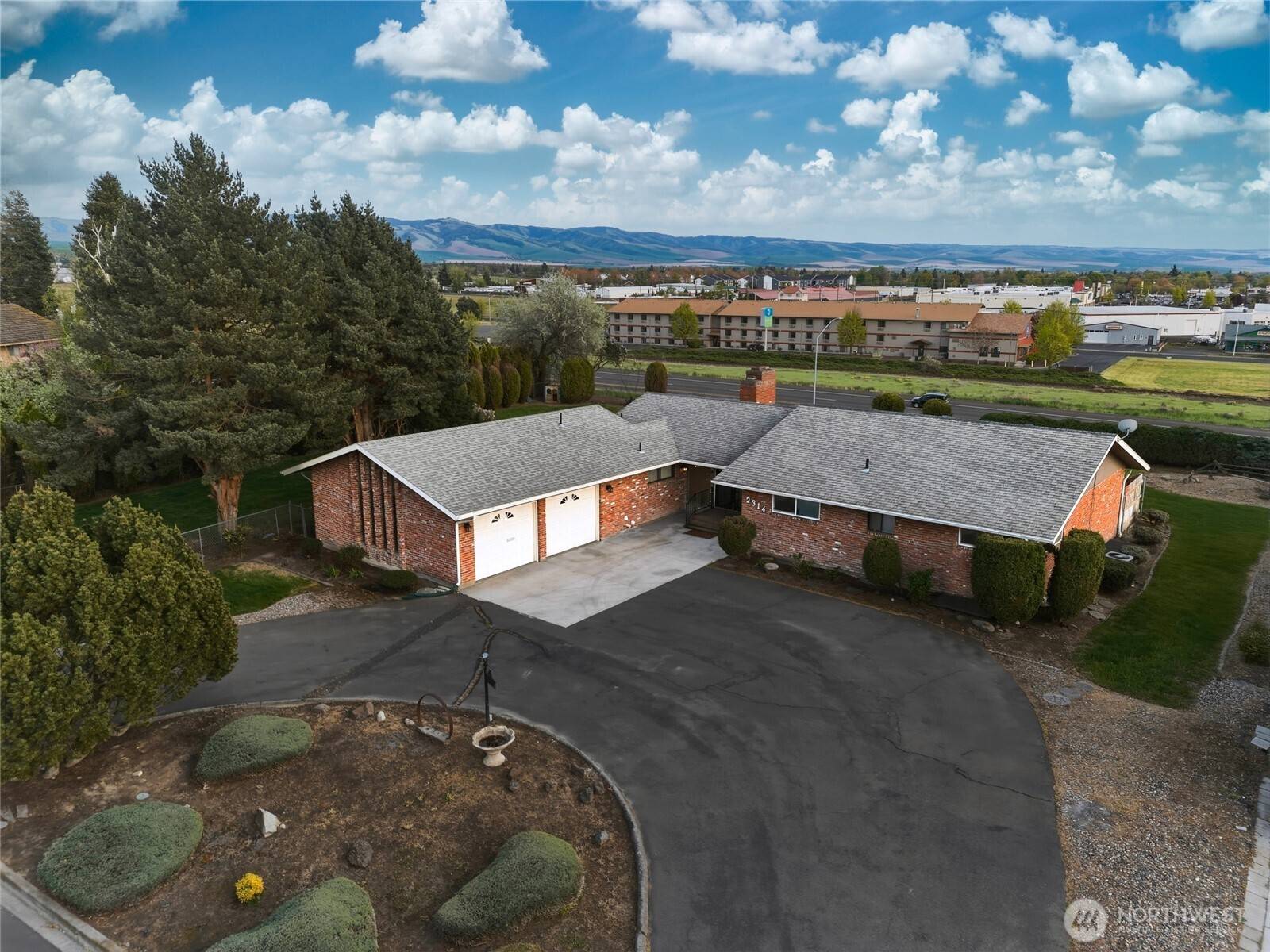 2314 Frazier DR, Walla Walla, WA 99362