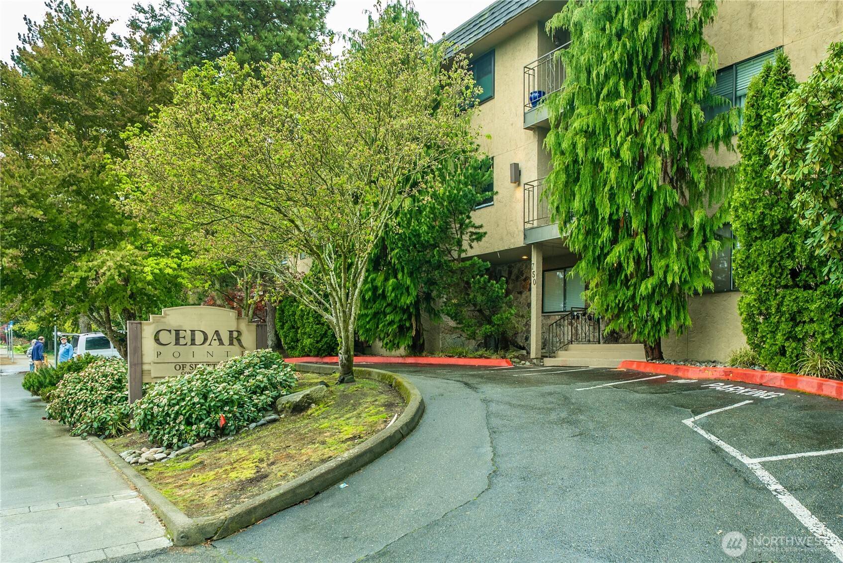 750 N 143rd ST #212, Seattle, WA 98133