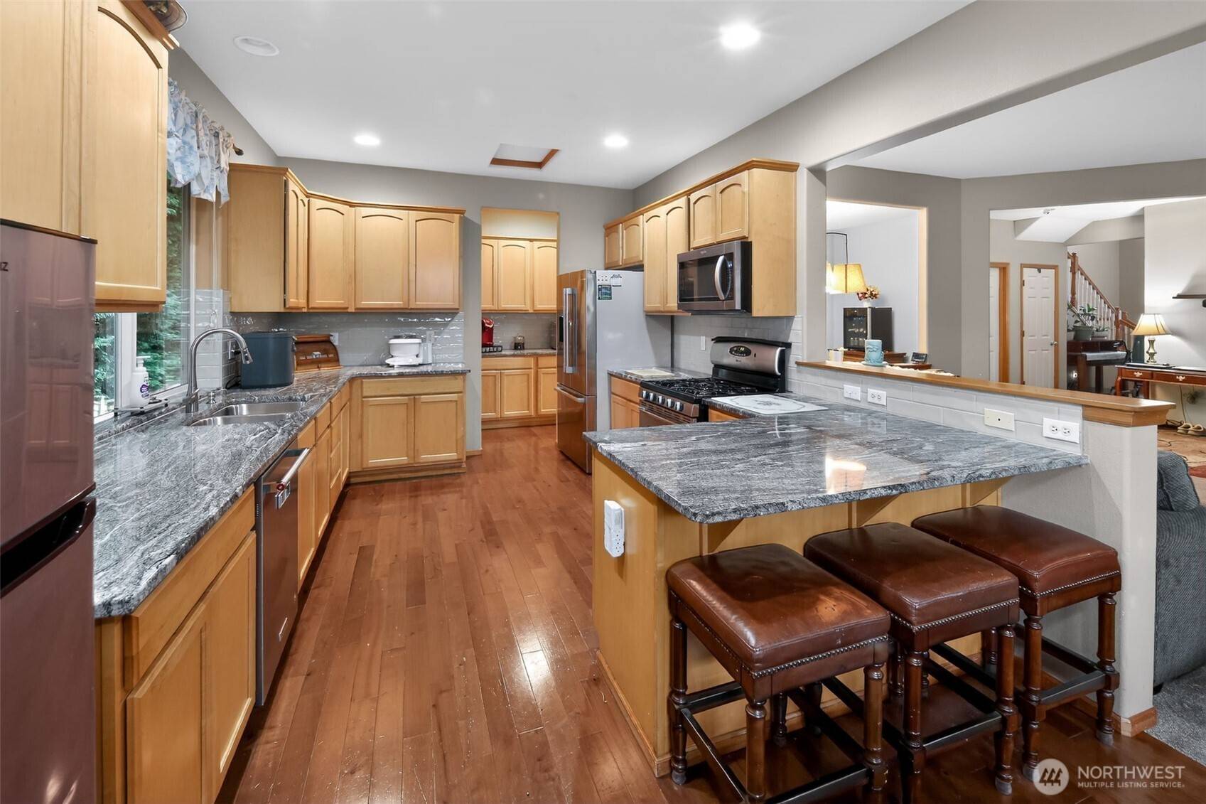 11221 SE 216th ST, Kent, WA 98031