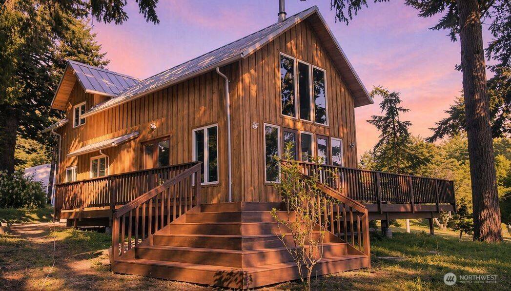 996 Orchid RD, Camano Island, WA 98282