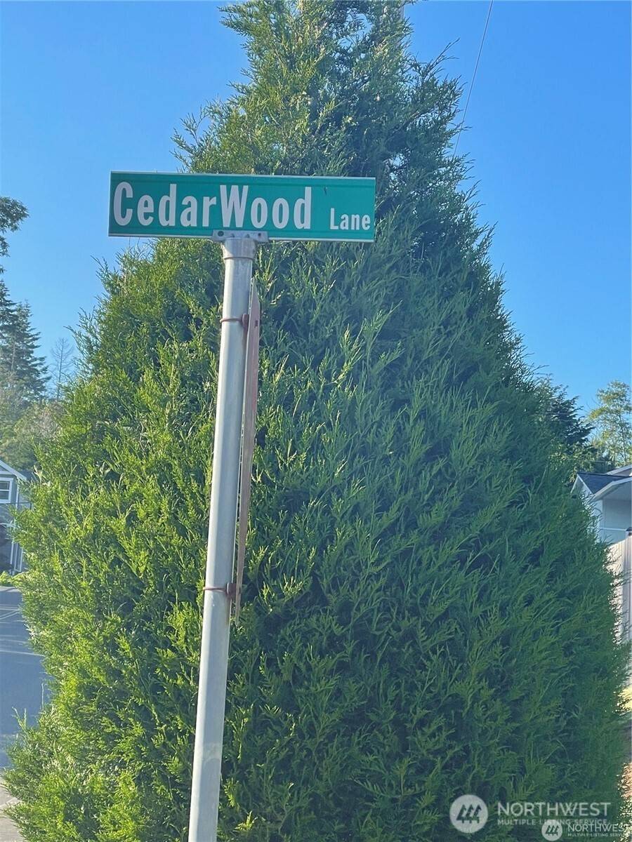 2205 Cedarwood LN, Blaine, WA 98230