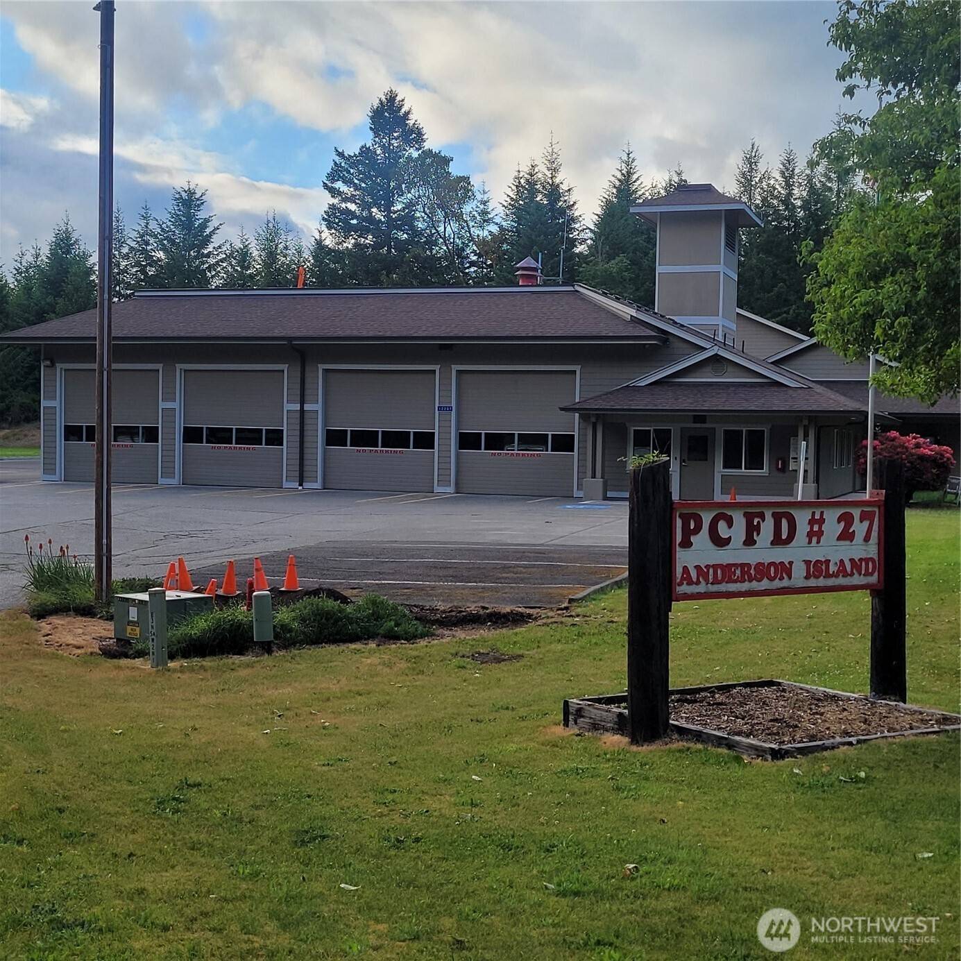 8922 129th Avenue Ct, Anderson Island, WA 98303