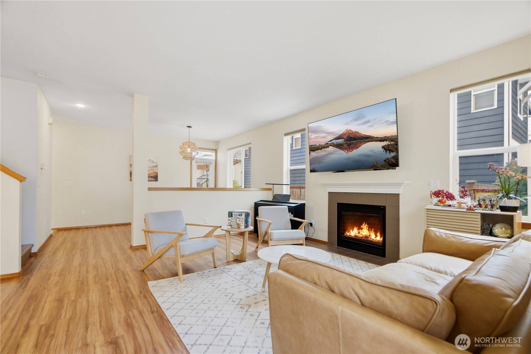 24713 233rd Place SE, Maple Valley, WA 98038