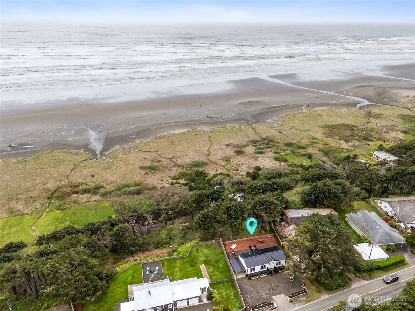 4726 Beach LN, Moclips, WA 98562