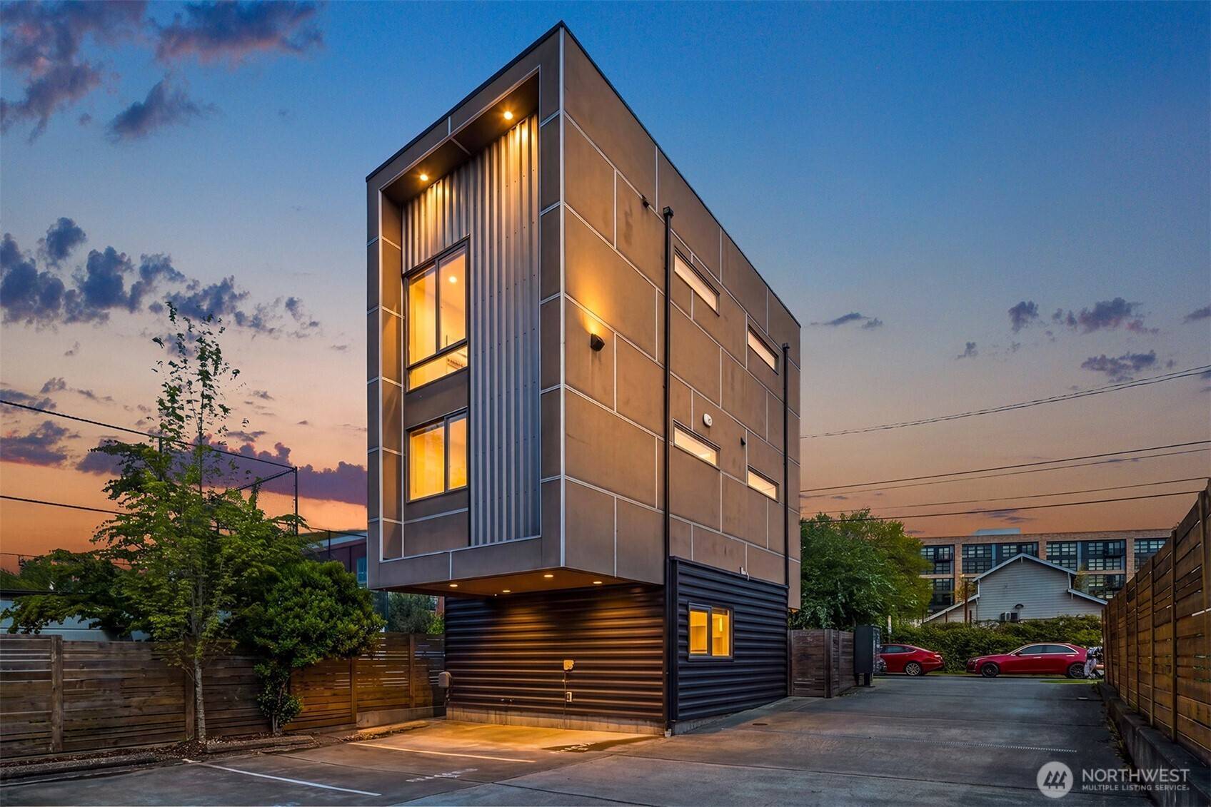 1761 20th AVE S, Seattle, WA 98144
