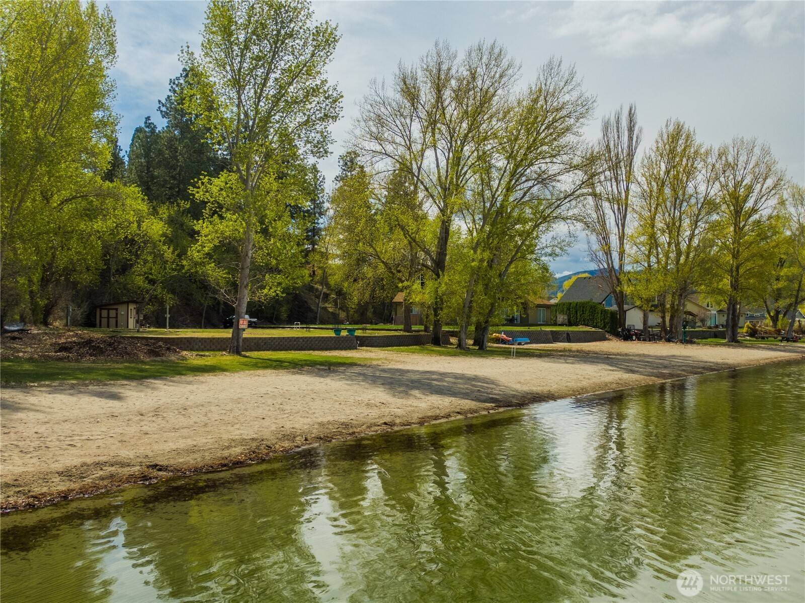 41 Champerty RD, Oroville, WA 98844